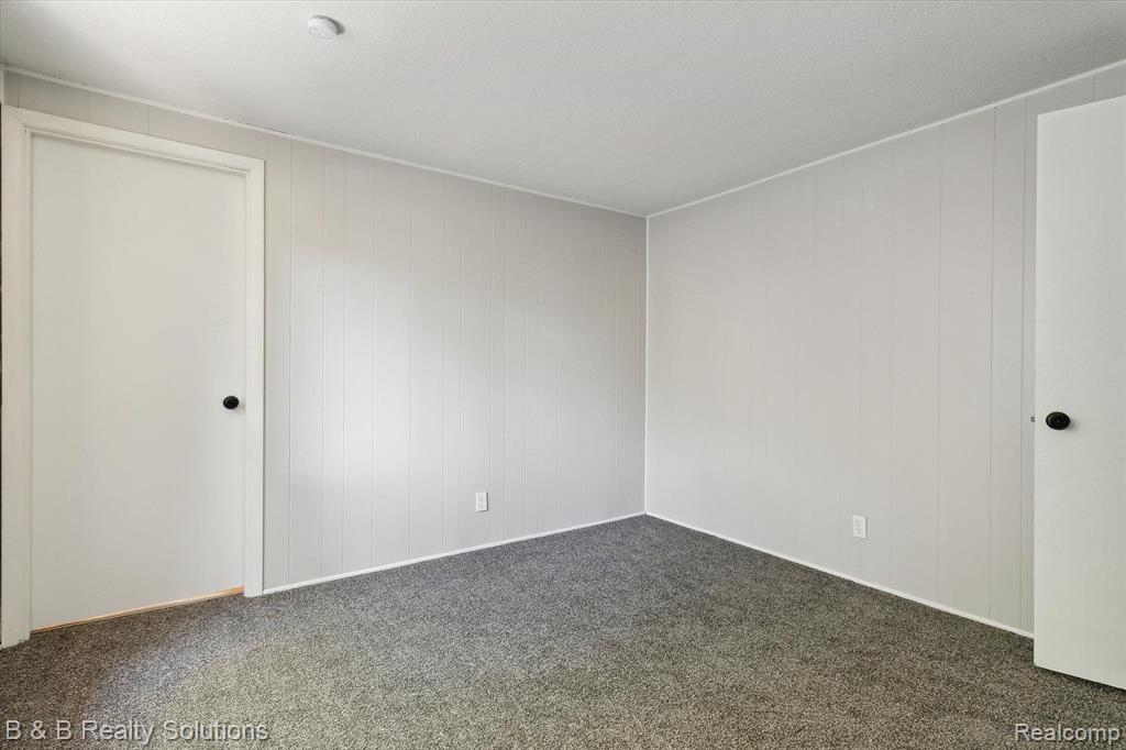 6685 BRUSH Street, North Branch, MI 48461 — Photo 16