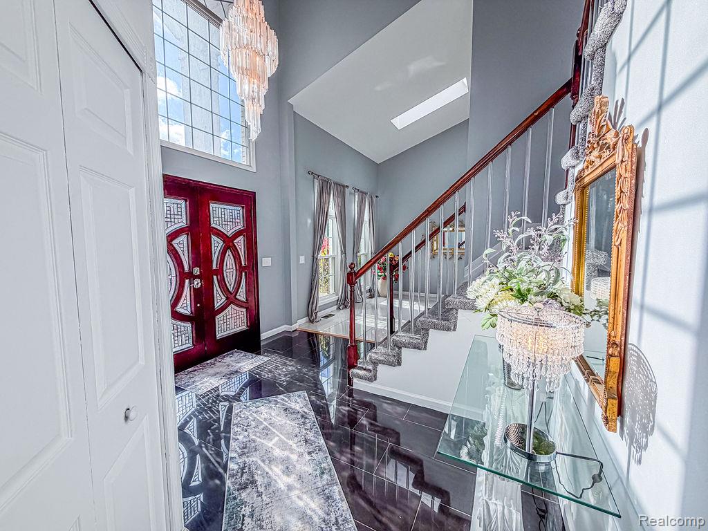 7240 Aaronway Drive, West Bloomfield, MI 48324 — Photo 19