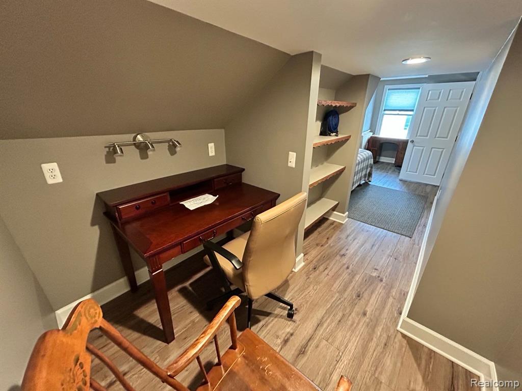 7255 SAINT CLAIR Avenue, MI — Photo 15