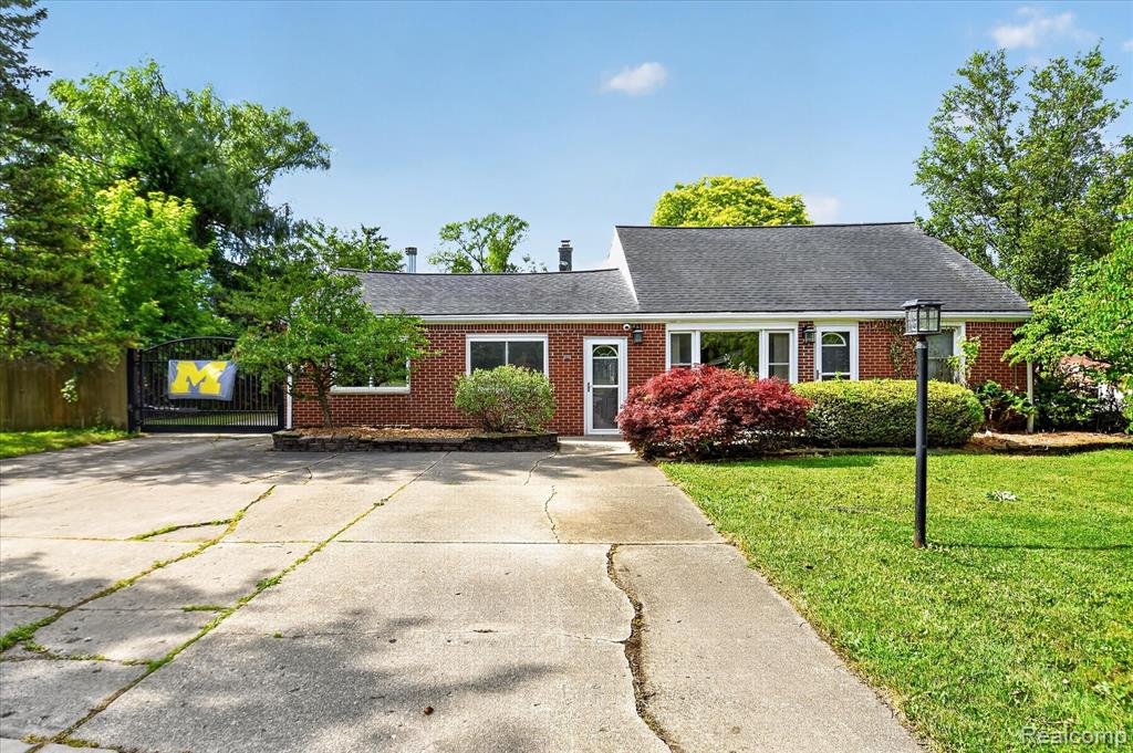 962 Sylvanwood Drive, Troy, MI 48085 — Photo 3