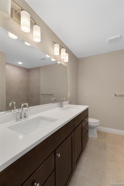807 Balmoral Ln, Troy, MI 48085 — Photo 21
