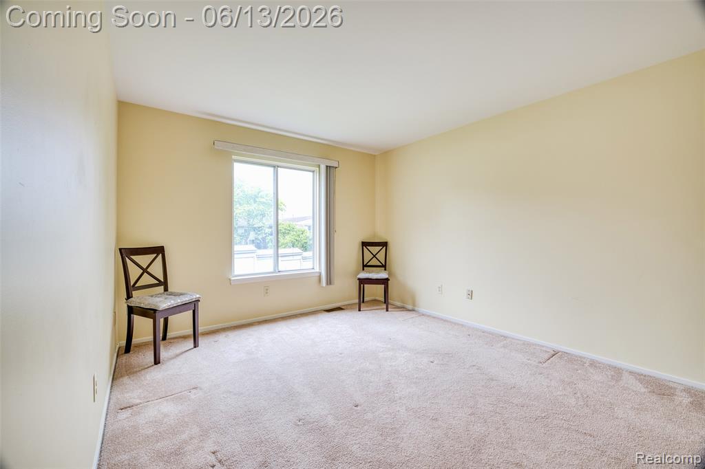 44750 Bayview Drive, 37, Novi, MI 48377 — Photo 19
