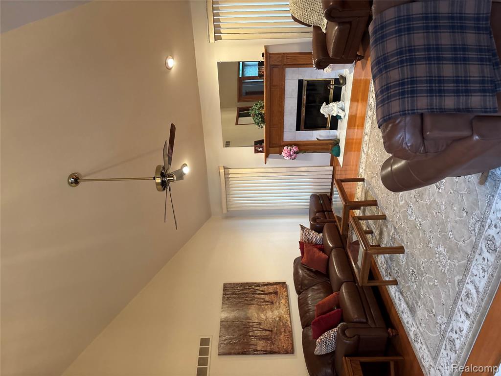 40131 Cucci Drive, Sterling Heights, MI 48313 — Photo 6
