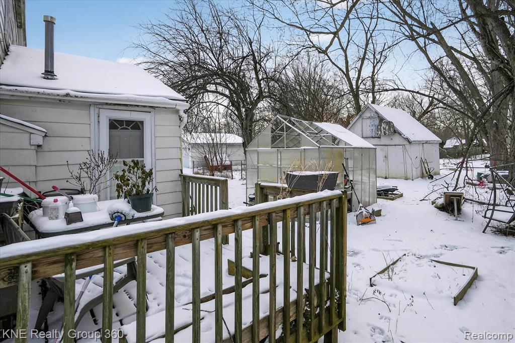 4928 Hughes Road, Lansing, MI 48910 — Photo 24