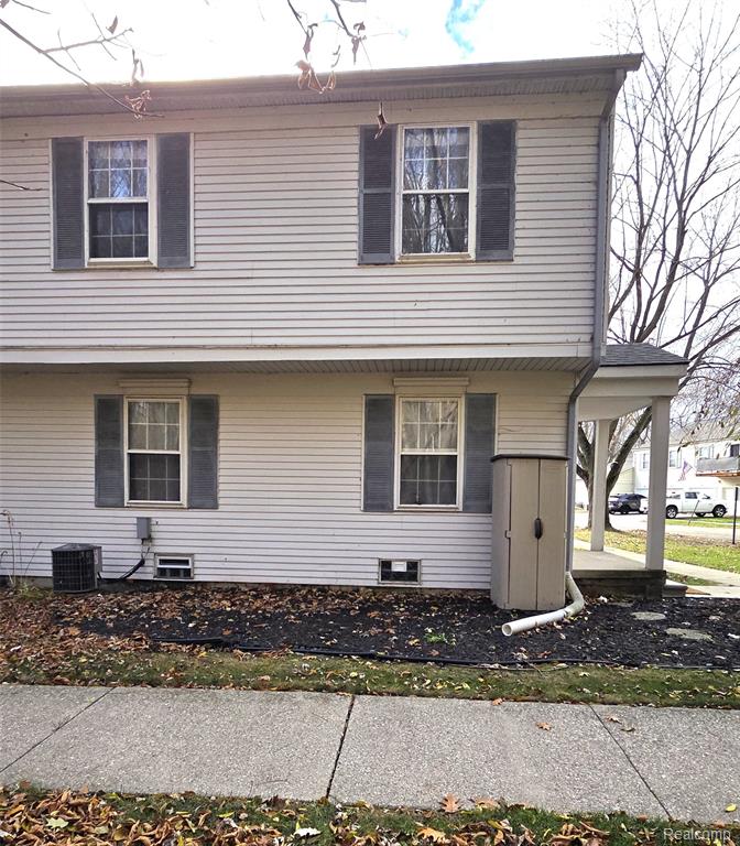 33647 Bayview Drive, Chesterfield, MI 48047