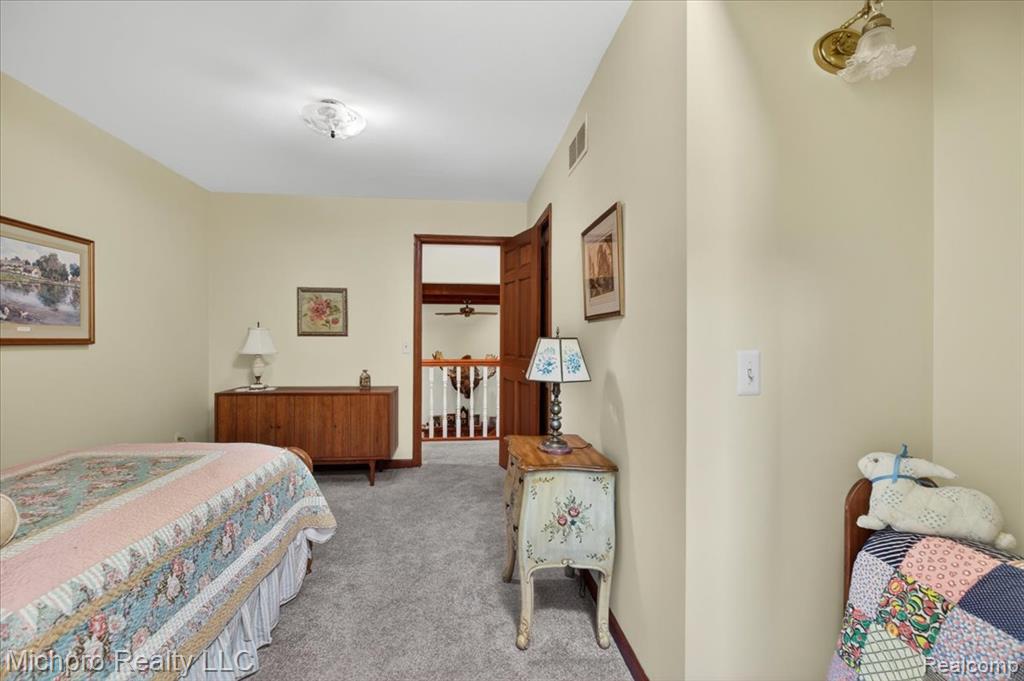 670 Green Creek Lane, Oxford, MI 48371 — Photo 38