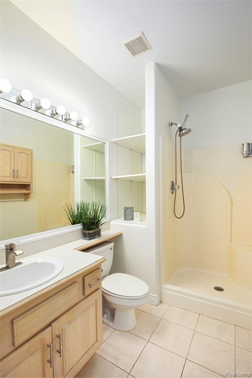 40 Park Island Drive, Lake Orion, MI 48362 — Photo 10