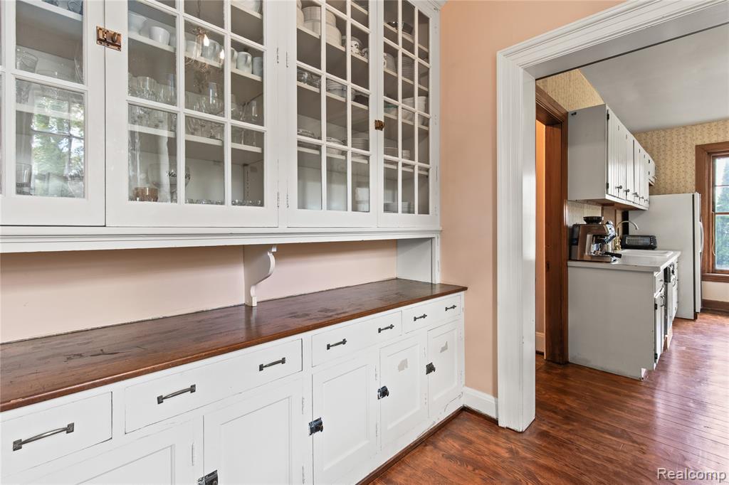 1450 Iroquois Street, Detroit, MI 48214 — Photo 26