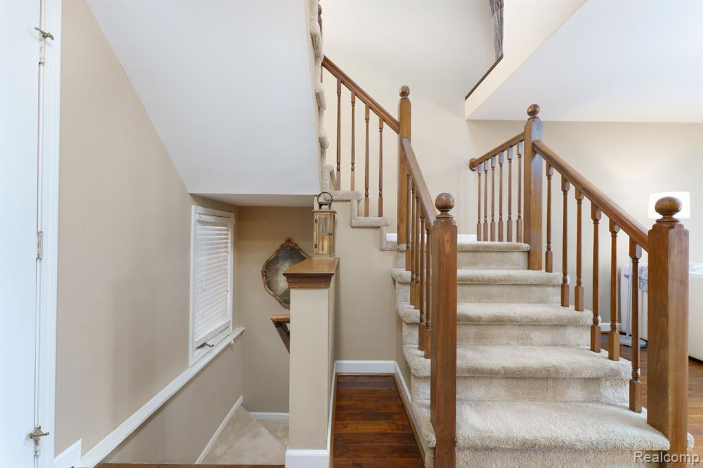 42033 SARATOGA Circle, Canton, MI 48187 — Photo 15