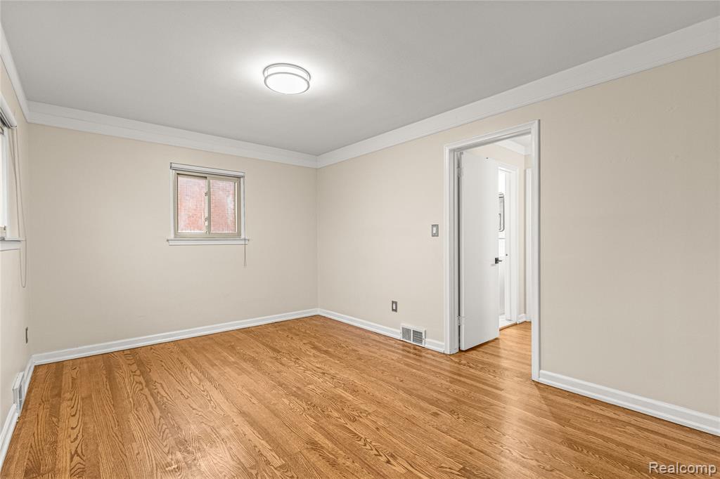 7148 Plainfield Street, Dearborn Heights, MI 48127 — Photo 19