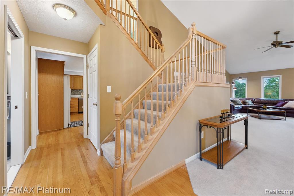 8872 Thornapple Drive, Pinckney, MI 48169 — Photo 31