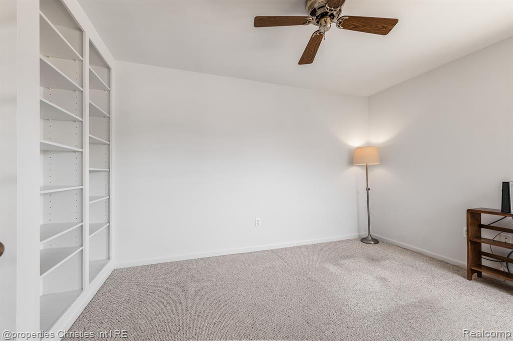 42833 HUNT CLUB Boulevard, Sterling Heights, MI 48314 — Photo 43