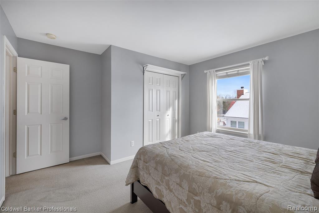 4881 Spring Meadow Drive, Clarkston, MI 48348 — Photo 32