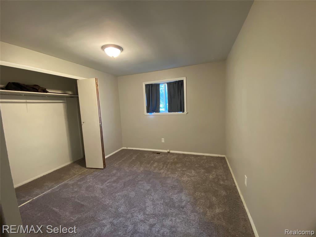 6169 Johnson Road, Flushing, MI 48433 — Photo 5