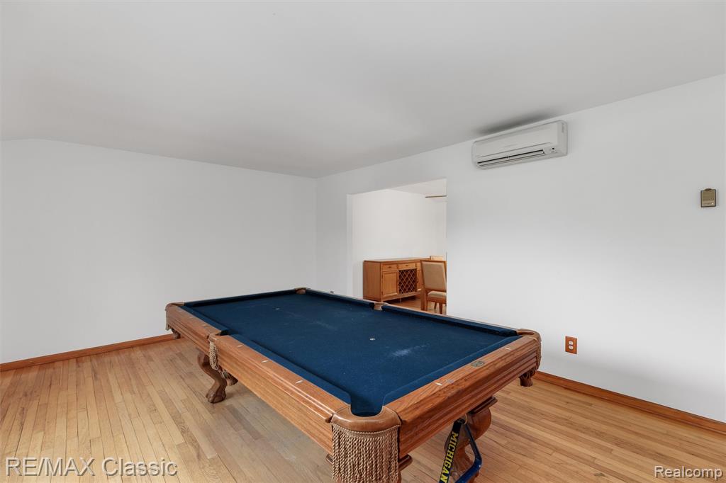 8173 Earhart Road, South Lyon, MI 48178 — Photo 9