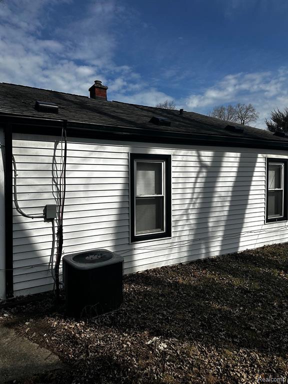 594 E BARRETT Avenue, Madison Heights, MI 48071 — Photo 3