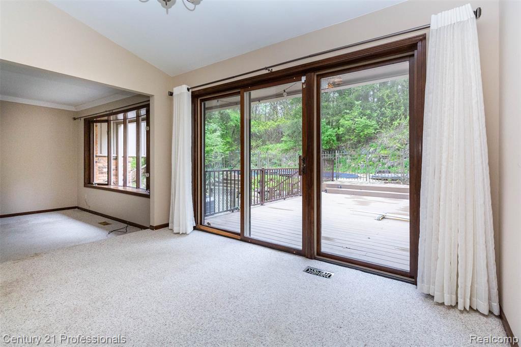 6133 Sundance Trail, Brighton, MI 48116 — Photo 9