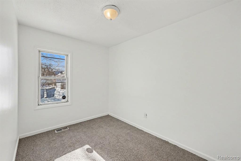 7284 Orchard Avenue, Warren, MI 48091 — Photo 11