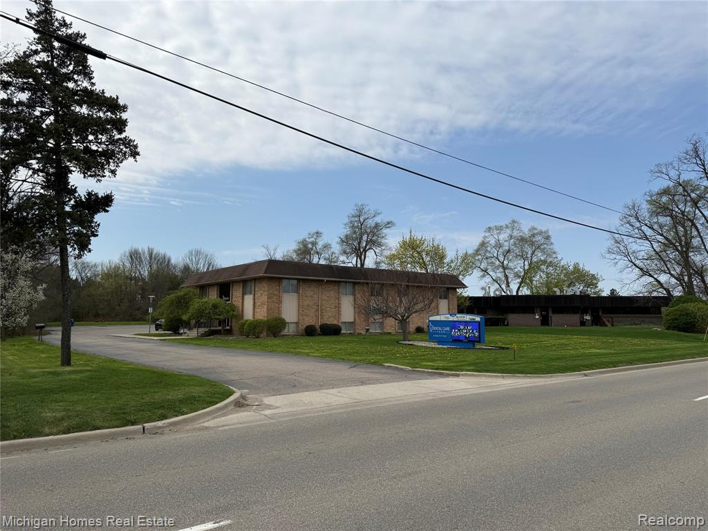 2290 E HILL Road, Grand Blanc, MI 48439 — Photo 19