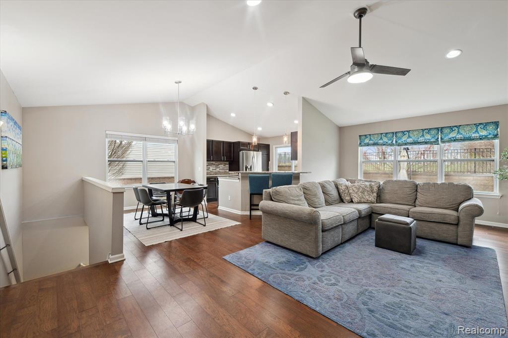 1115 PADDOCK Drive, South Lyon, MI 48178 — Photo 18