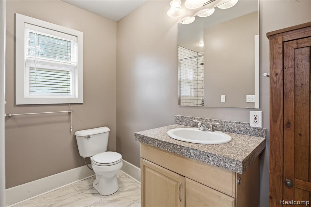 536 E Maplehurst Street, Ferndale, MI 48220 — Photo 22