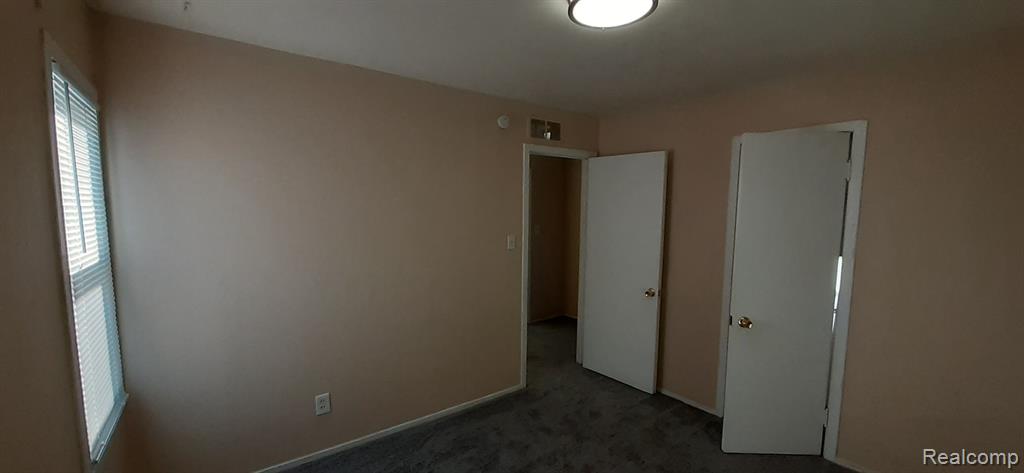 8662 FORD Avenue, Warren, MI 48089 — Photo 10