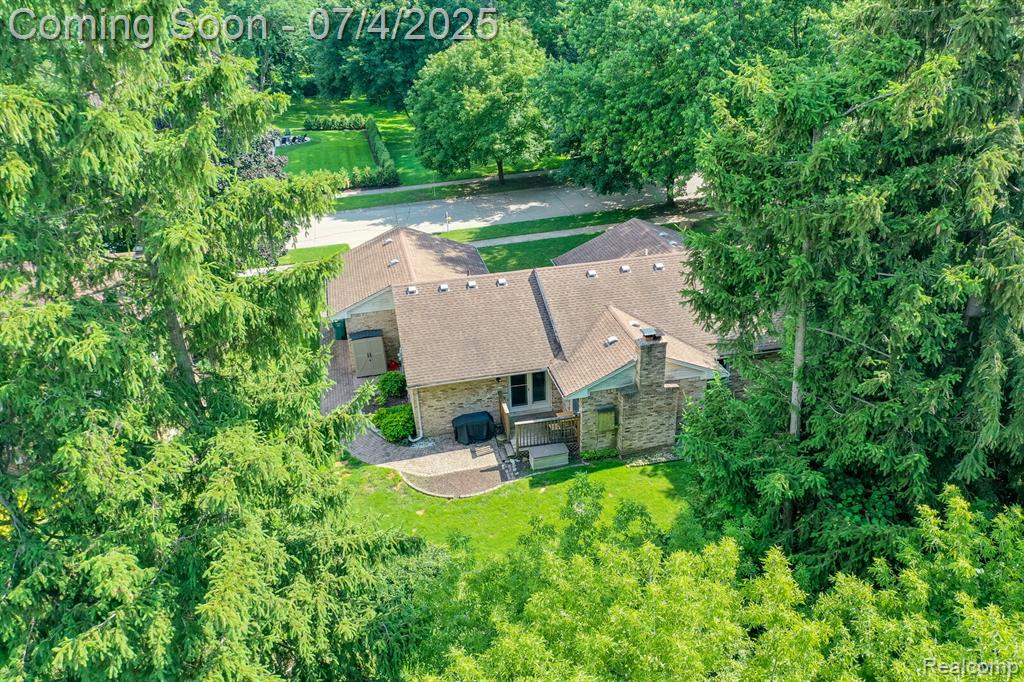 46314 Rockledge Drive, Plymouth, MI 48170 — Photo 3