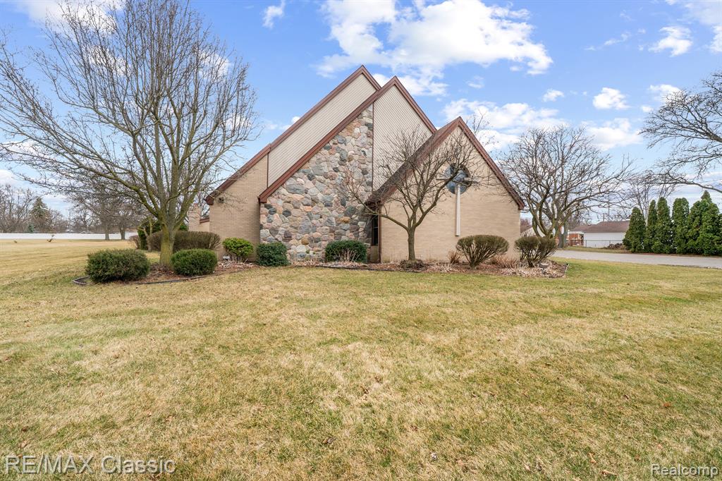 26701 JOY Road, Dearborn Heights, MI 48127 — Photo 2