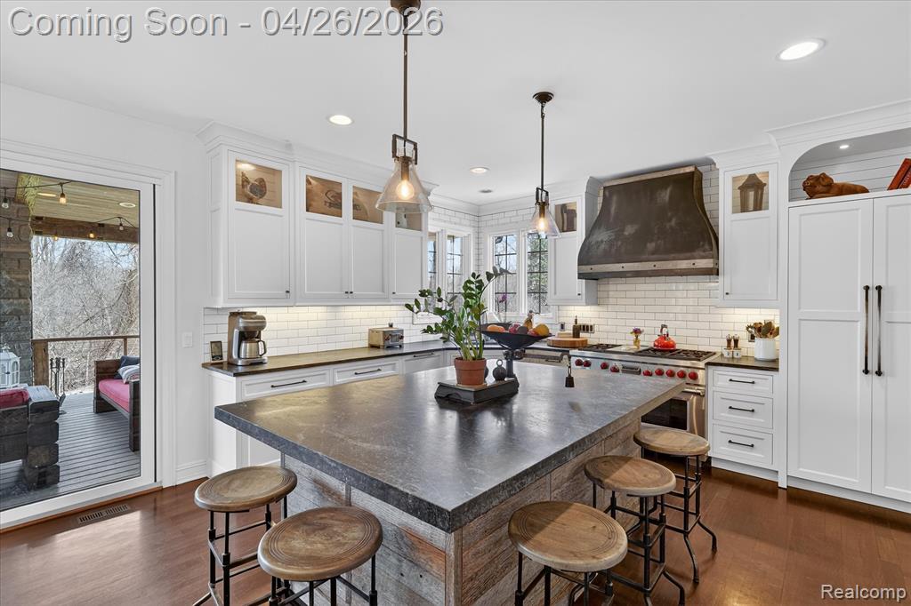 6932 Oakhurst Ridge Road, Clarkston, MI 48348 — Photo 16