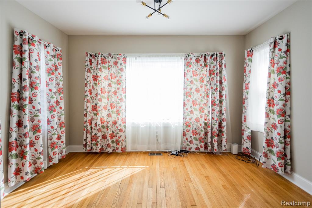 11164 E Outer Drive, Detroit, MI 48224 — Photo 10