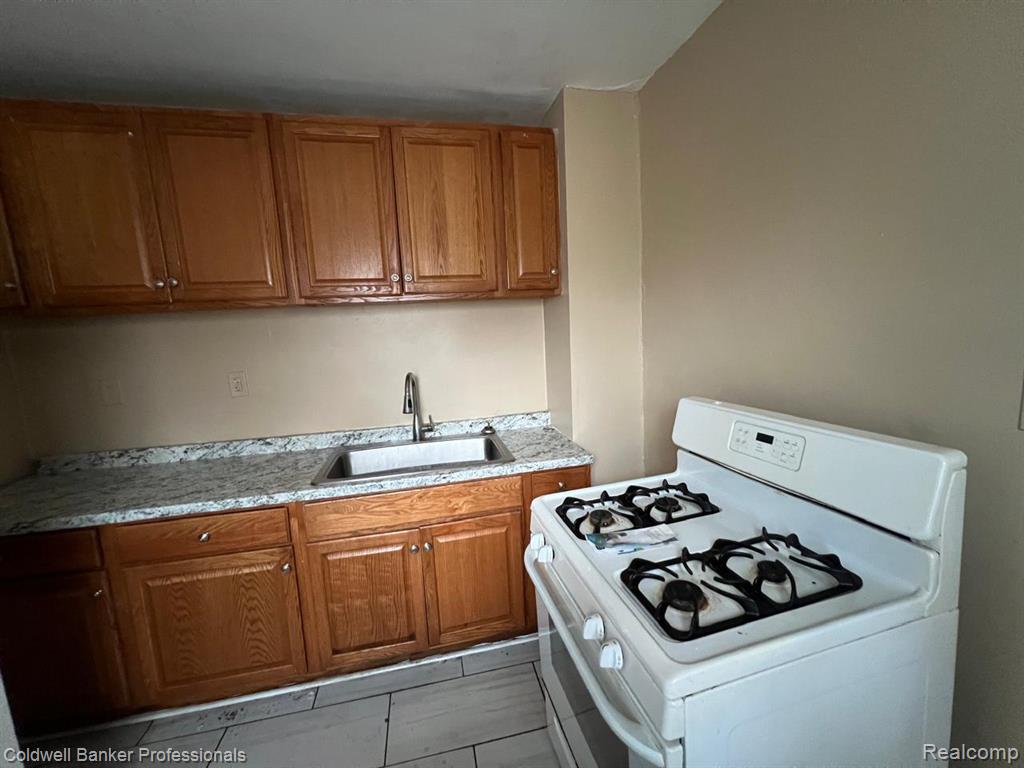 8080 Penrod Street, Detroit, MI 48228 — Photo 9