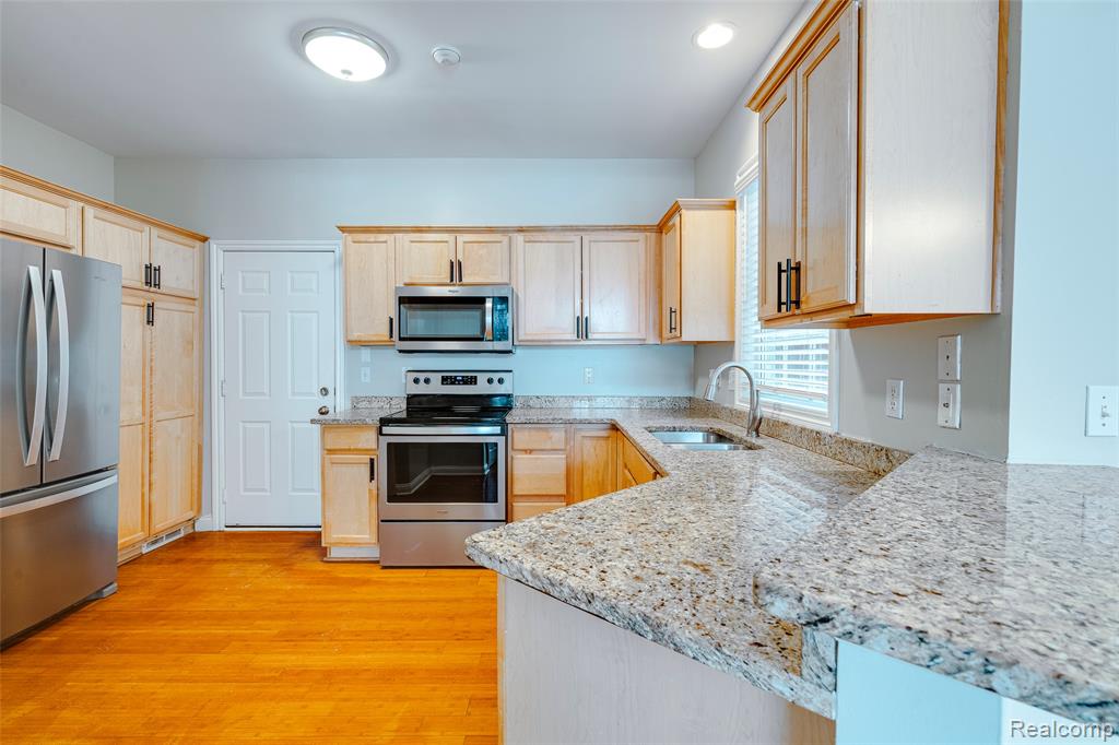 1584 Commodore Circle, Canton, MI 48187 — Photo 9