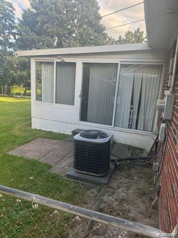 24816 CUSHING Avenue, Eastpointe, MI 48021 — Photo 5