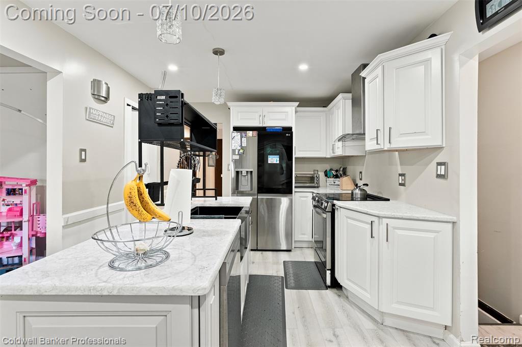 23821 Manistee Street, Oak Park, MI 48237 — Photo 16