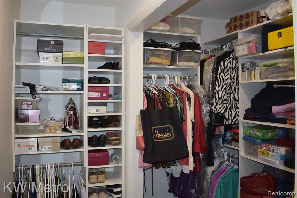 40750 Woodward Avenue, 30, Bloomfield Hills, MI 48304 — Photo 12