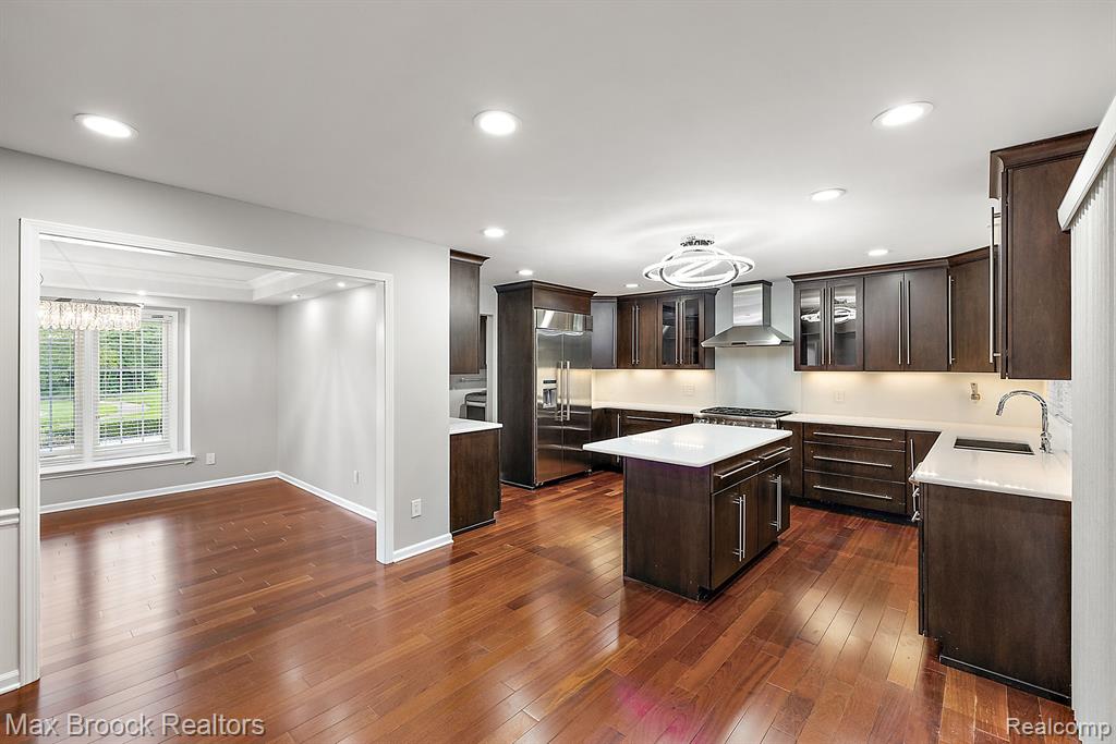 4696 PIER Court, Troy, MI 48098 — Photo 13