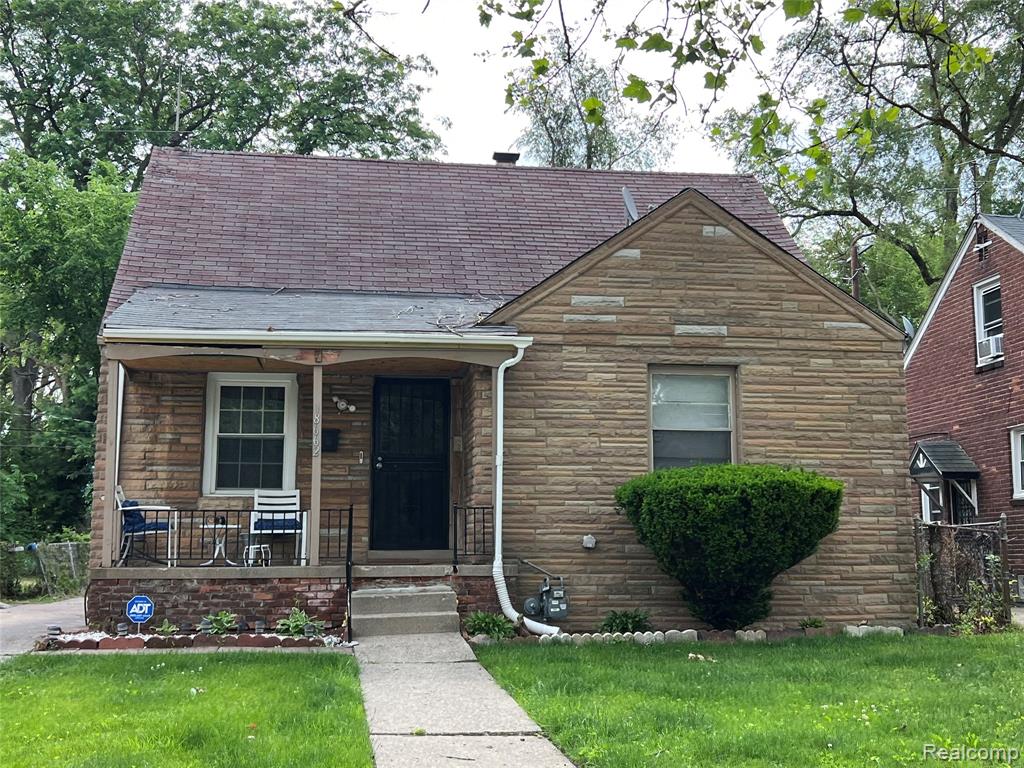 18662 Blackmoor Street, Detroit, MI 48234