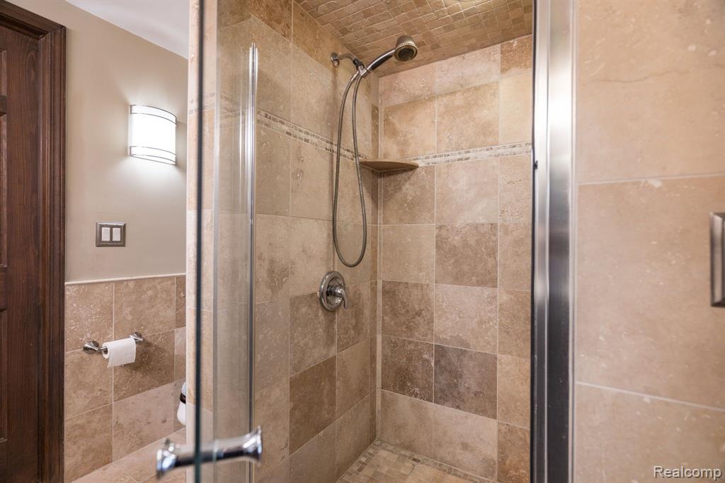 6609 Bloomfield Lane, West Bloomfield, MI — Photo 31