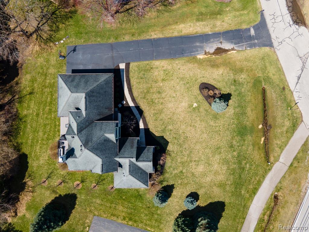 411 CHERRY TREE Lane, Rochester Hills, MI 48306 — Photo 58