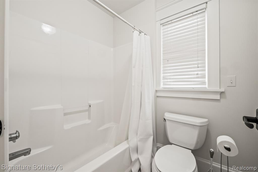 5027 GROVER Drive, Brighton, MI 48116 — Photo 37