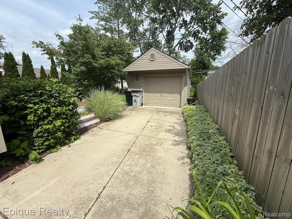1846 Oakshire Avenue, Berkley, MI 48072 — Photo 47