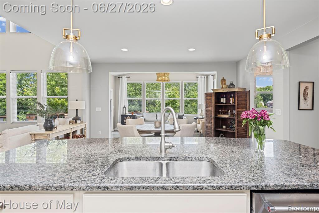 5830 Waycroft Court, Commerce Twp, MI 48382 — Photo 15