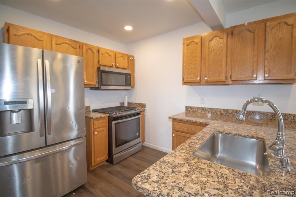 35799 Park Place, Romulus, MI 48174 — Photo 9
