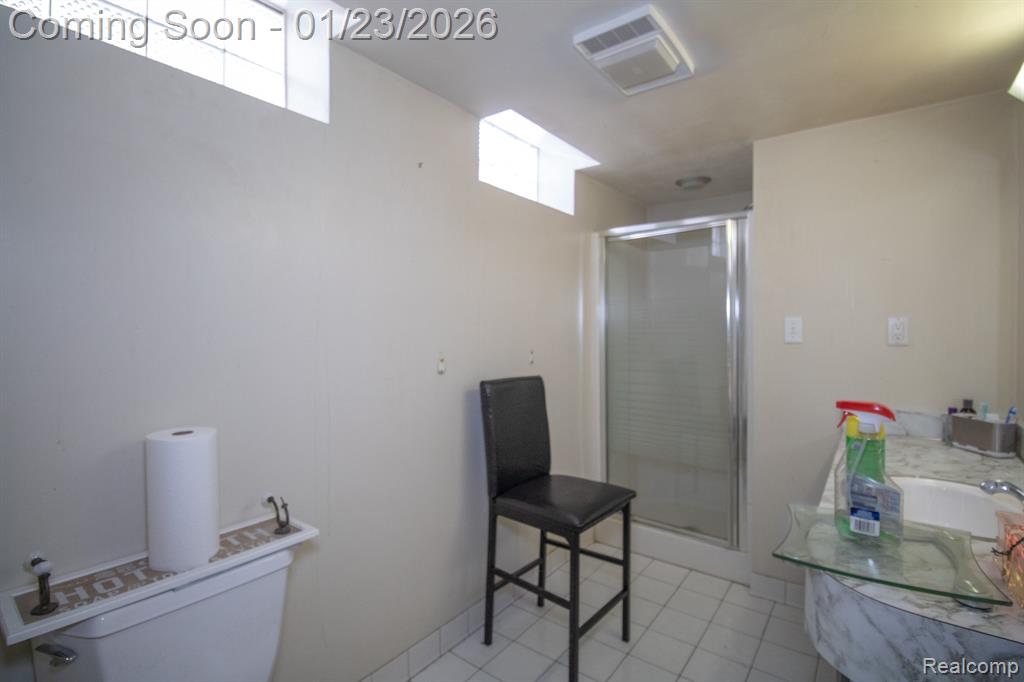 11367 Suffolk Drive, Southgate, MI 48195 — Photo 39