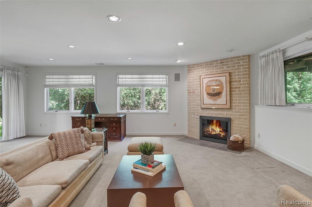 5575 Forman Drive, Bloomfield Hills, MI 48301 — Photo 46