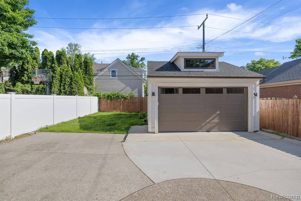 811 Smith Avenue, Birmingham, MI 48009 — Photo 49