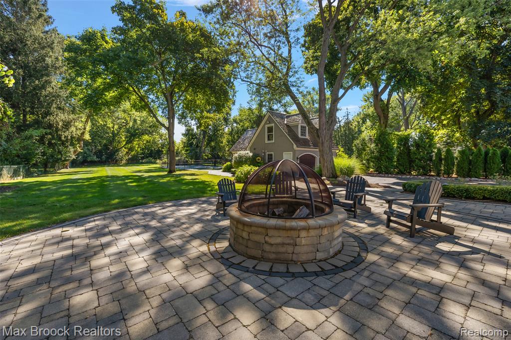 537 Pleasant Street, Birmingham, MI 48009 — Photo 48