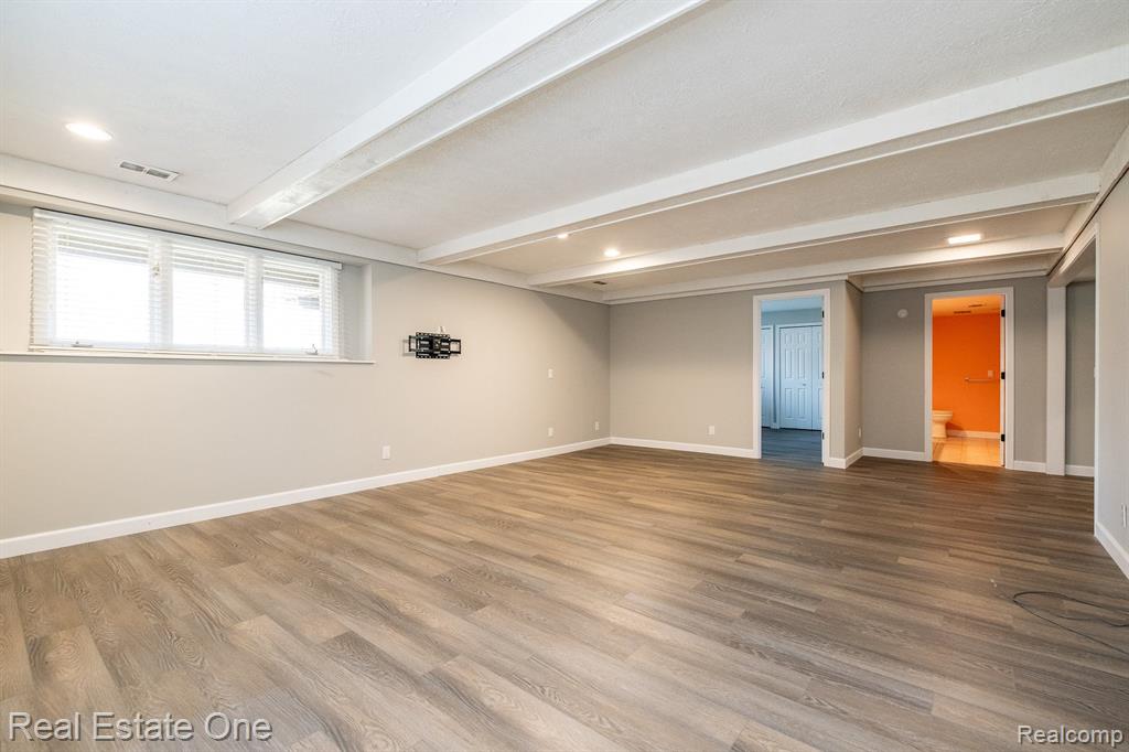6534 RED CEDAR Lane, West Bloomfield, MI 48324 — Photo 27