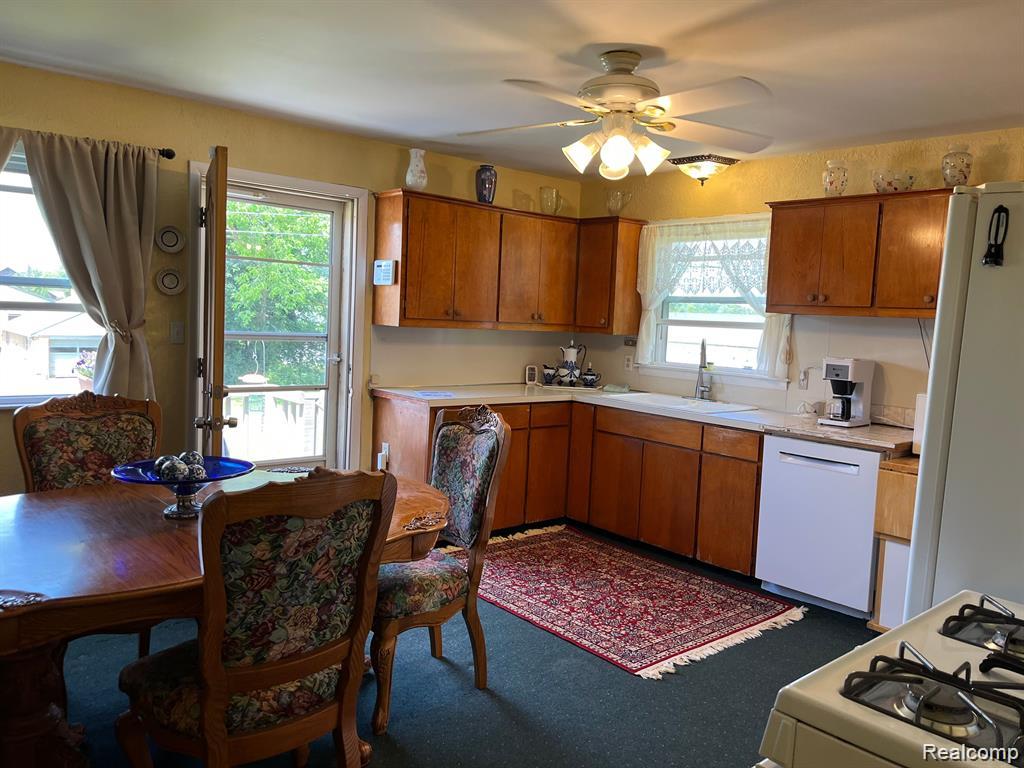 11424 W Corunna Road, Lennon Vlg, MI 48449 — Photo 3