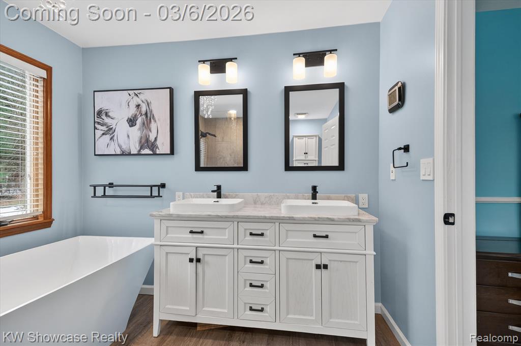 2031 Saint Clair Drive, Highland, MI — Photo 37